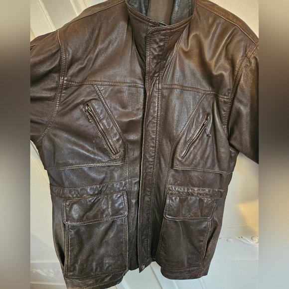 Vintage Leather Jacket - Picture 8 of 11
